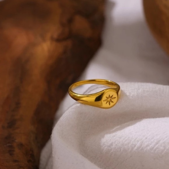 💫18K gold plated star ring - Picture 2 of 4